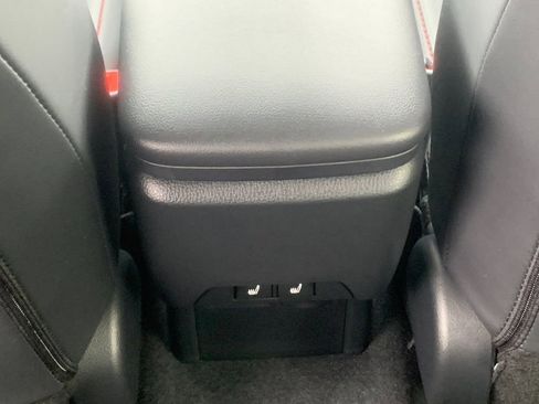 New 2026 Toyota Prius Plug-In Hybrid FWD image 13