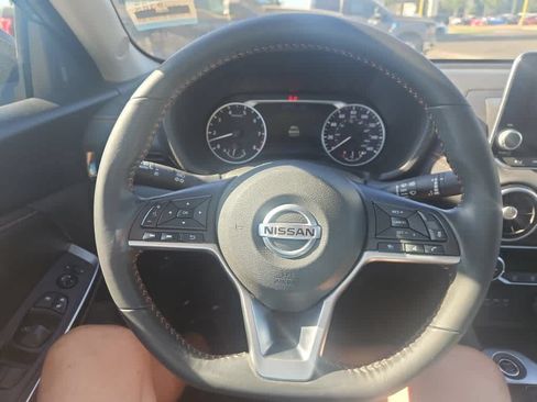 Used 2023 Nissan Sentra SR w/ SR Premium Package FWD image 15