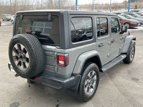 Used 2018 Jeep Wrangler Unlimited Sahara w/ Cold Weather Group image 5