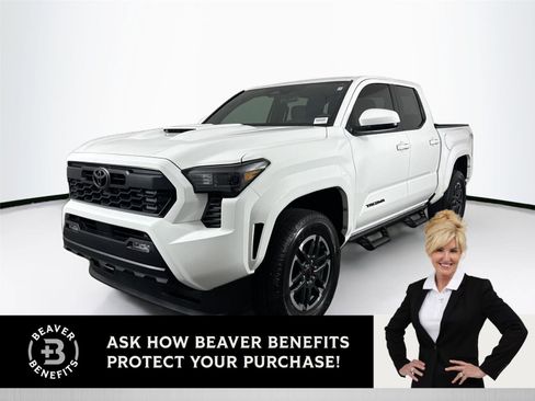 Certified 2025 Toyota Tacoma TRD Sport image 1