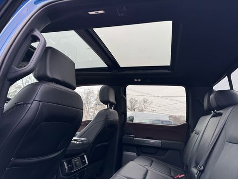 Used 2022 Ford F150 Lariat w/ Equipment Group 502A High image 34