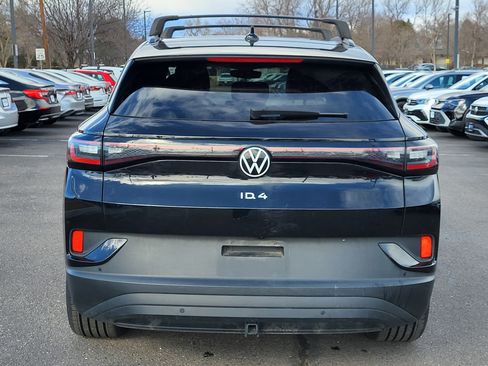 Used 2023 Volkswagen ID.4 Pro image 5