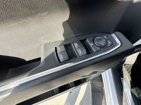 Used 2023 Chevrolet Silverado 1500 LT image 22