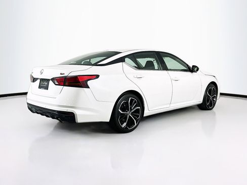 Used 2024 Nissan Altima 2.5 SR image 9