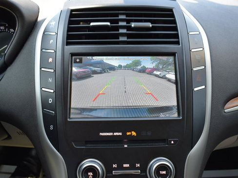 Used 2019 Lincoln MKC Select w/ Select Plus Package FWD image 20