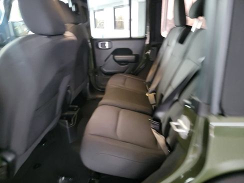 Used 2023 Jeep Wrangler Unlimited Sport AWD/4WD image 12
