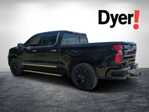 Used 2023 Chevrolet Silverado 1500 High Country w/ Technology Package AWD/4WD image 6