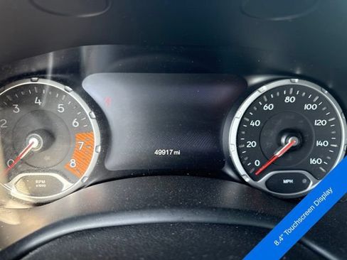 Used 2021 Jeep Renegade Latitude AWD/4WD image 16