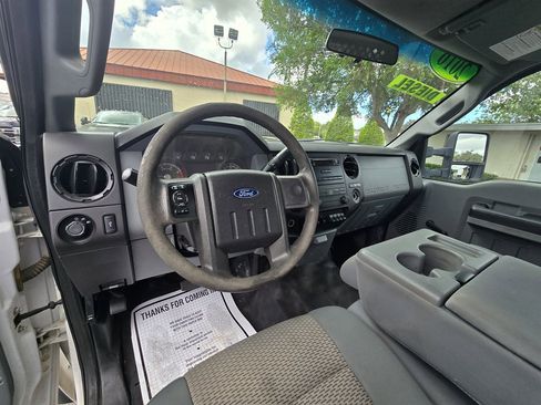 Used 2016 Ford F550 2WD Regular Cab Super Duty image 15