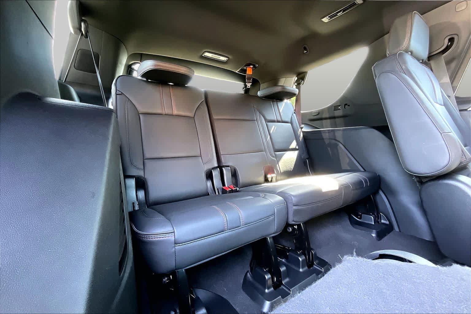 Used 2023 Chevrolet Tahoe RST w/ Luxury Package AWD/4WD image 27