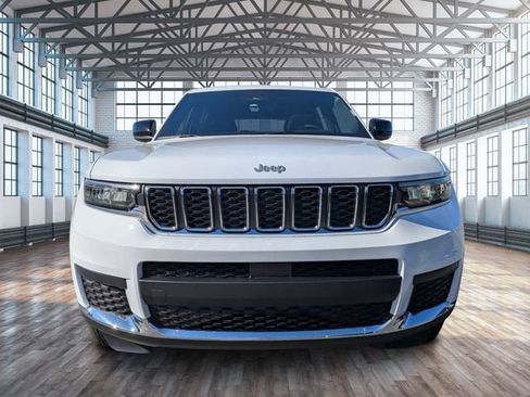 New 2025 Jeep Grand Cherokee L Laredo w/ Luxury Tech Group I RWD image 9