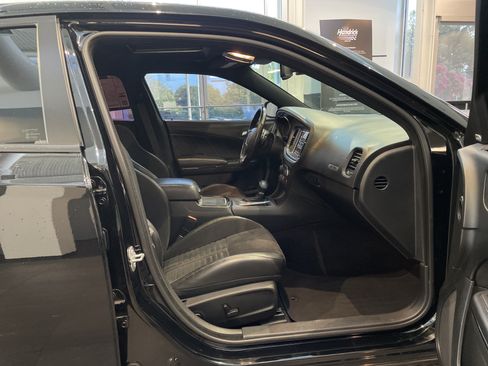 Used 2021 Dodge Charger R/T w/ Daytona Edition Group RWD image 36