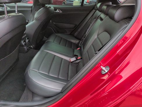 Used 2018 Kia Stinger GT2 image 30