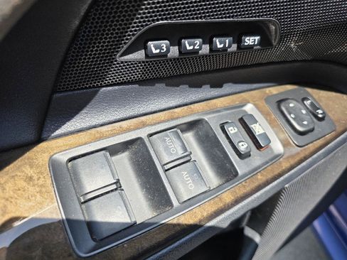 Used 2010 Lexus IS 250C RWD image 32