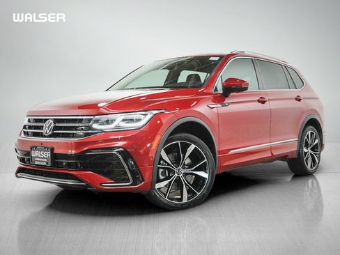 Used 2024 Volkswagen Tiguan SEL R-Line AWD/4WD image 1