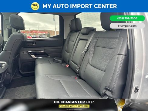 Used 2024 Toyota Tundra Limited AWD/4WD image 25