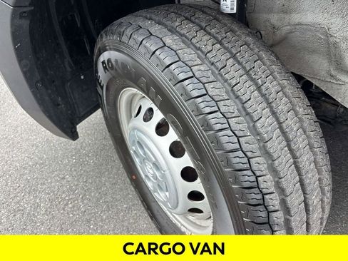 Used 2025 RAM ProMaster 2500 w/ U-Haul Equipment Group FWD image 5