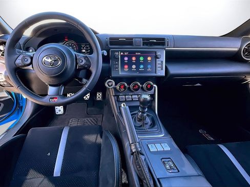 Used 2023 Toyota GR86 Premium image 14