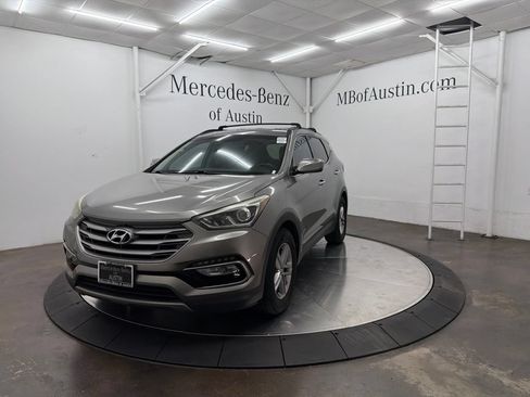 Used 2017 Hyundai Santa Fe Sport FWD image 3