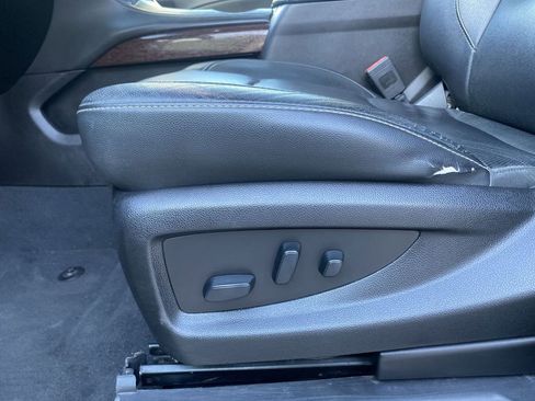 Used 2019 GMC Yukon XL SLT w/ Open Road Package image 14