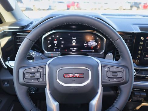 New 2026 GMC Sierra 1500 Elevation image 17