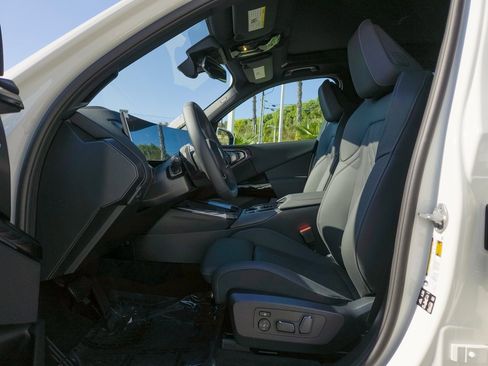 New 2026 BMW X3 xDrive30 w/ Premium Package image 8