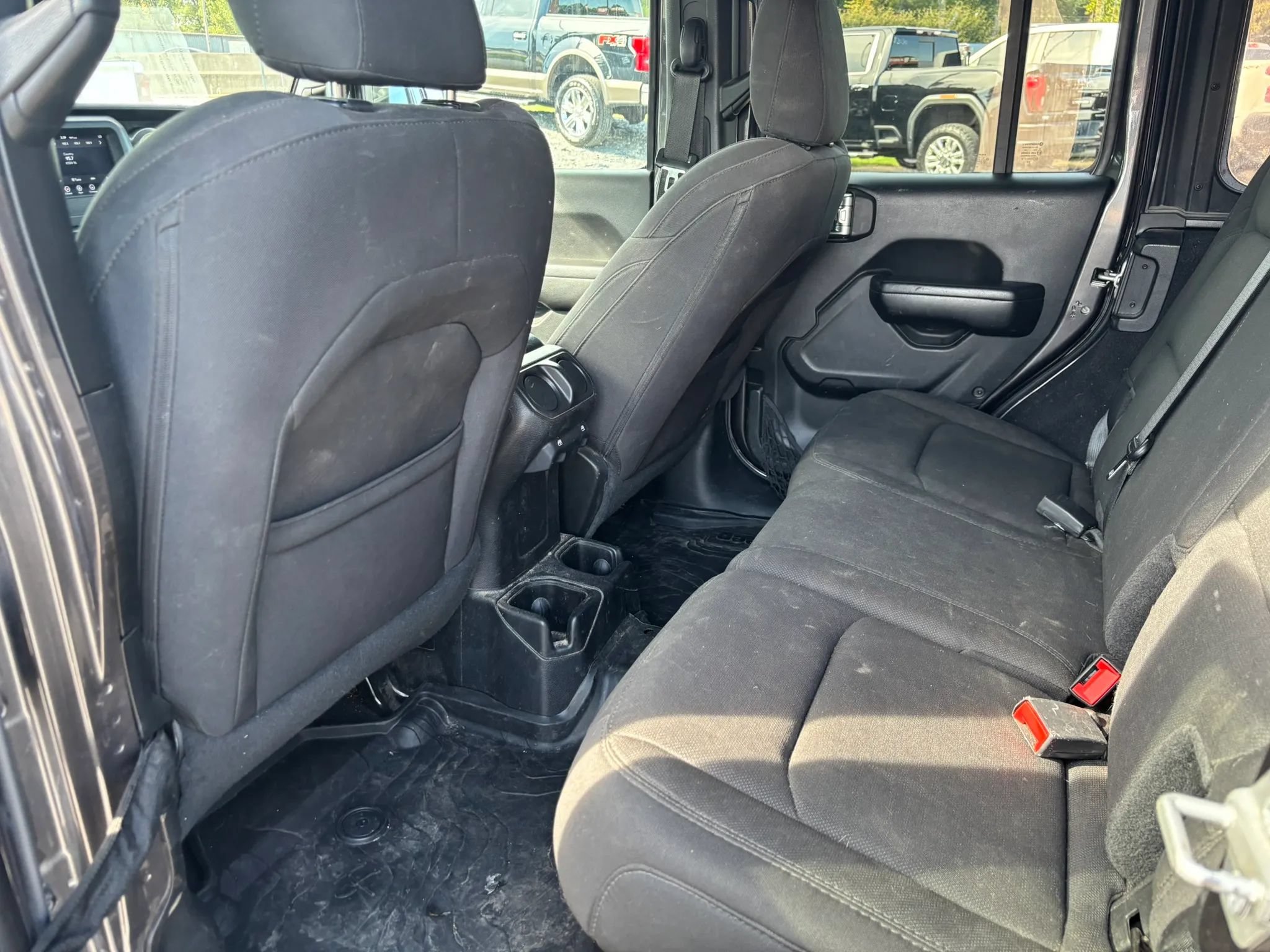 Used 2021 Jeep Wrangler Unlimited Sport AWD/4WD image 14