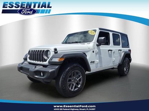 Used 2025 Jeep Wrangler Unlimited Sport AWD/4WD image 1