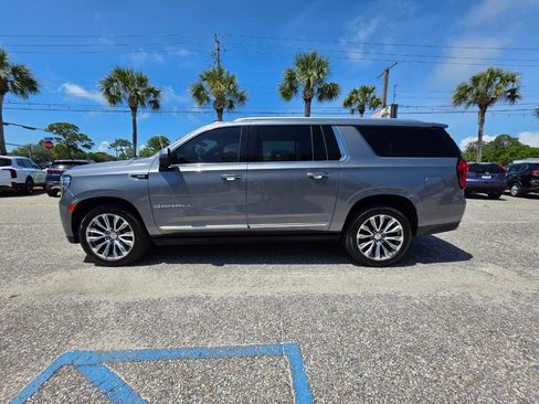 Used 2021 GMC Yukon XL Denali w/ Denali Premium Package RWD image 2