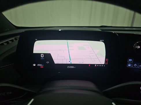 Used 2025 Chevrolet Traverse LT image 26