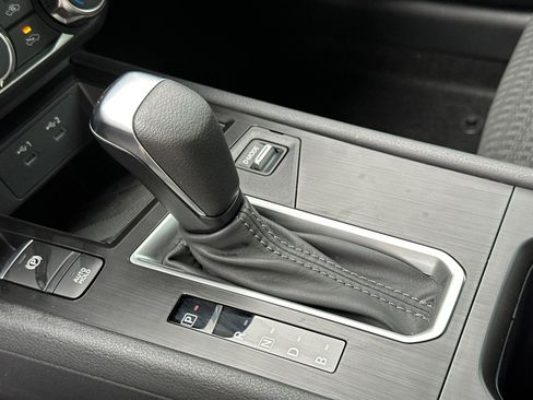 New 2026 Nissan Kicks S image 31