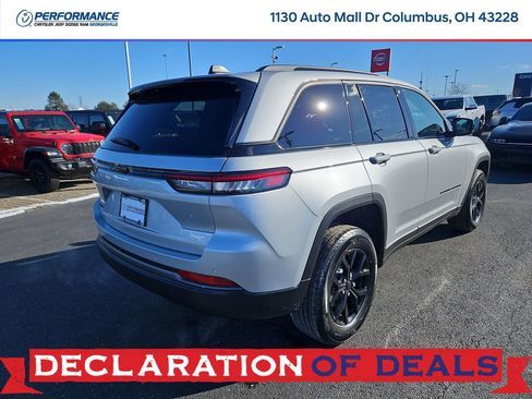 New 2026 Jeep Grand Cherokee Altitude image 7