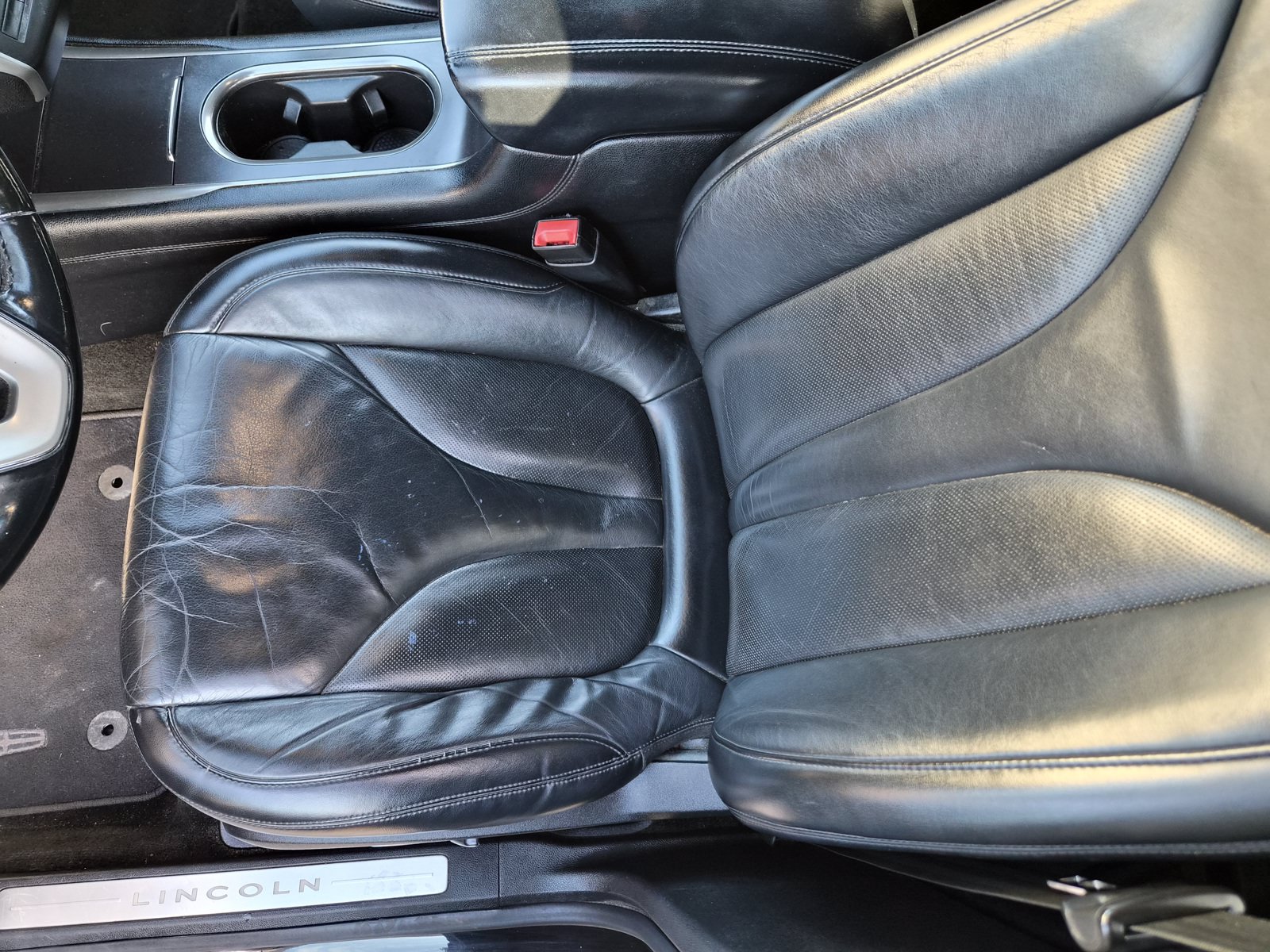 Used 2016 Lincoln MKC Select w/ Select Plus Package FWD image 12