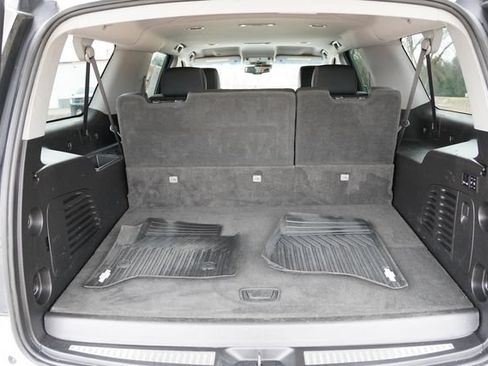 Used 2020 Chevrolet Suburban Premier w/ Max Trailering Package AWD/4WD image 22