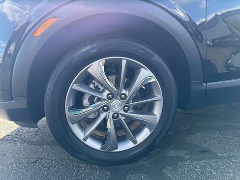 Used 2022 Buick Encore GX Essence w/ Experience Buick Package AWD/4WD image 9