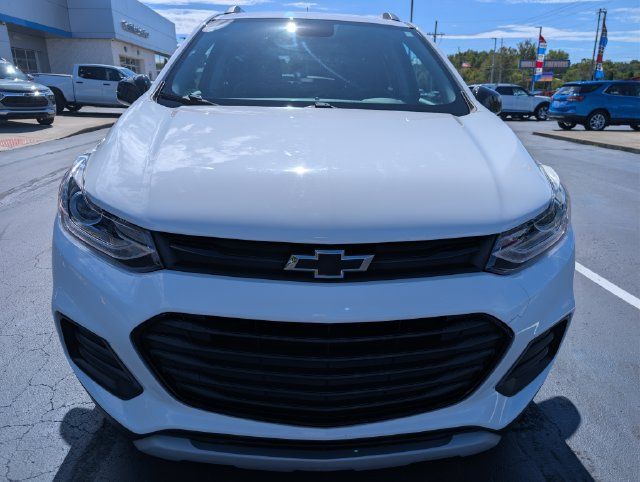 Used 2020 Chevrolet Trax LT w/ Redline Edition AWD/4WD image 8