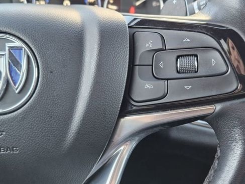 Used 2024 Buick Enclave Premium image 28