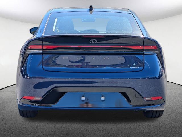 New 2027 Toyota Prius XLE AWD/4WD image 7