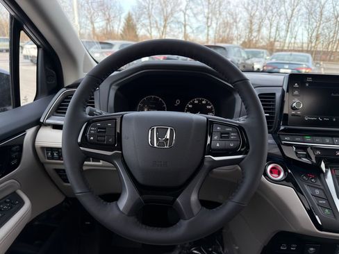 Certified 2026 Honda Odyssey Elite image 13