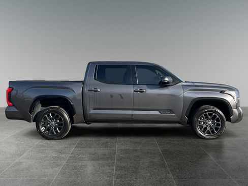 Used 2023 Toyota Tundra Platinum image 8