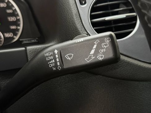 Used 2013 Volkswagen Tiguan S AWD/4WD image 42