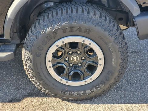 Used 2022 Ford Bronco Big Bend w/ Sasquatch Package image 7