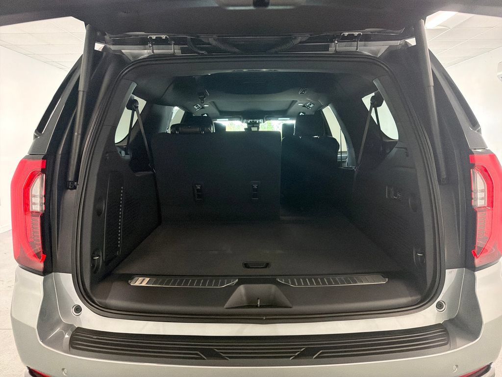 New 2026 GMC Yukon XL Denali Ultimate AWD/4WD image 8