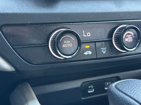 Used 2023 Honda Accord LX image 28