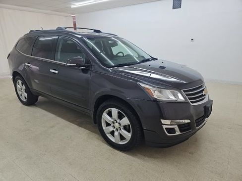 Used 2016 Chevrolet Traverse LT w/ Traveler's Package AWD/4WD image 3