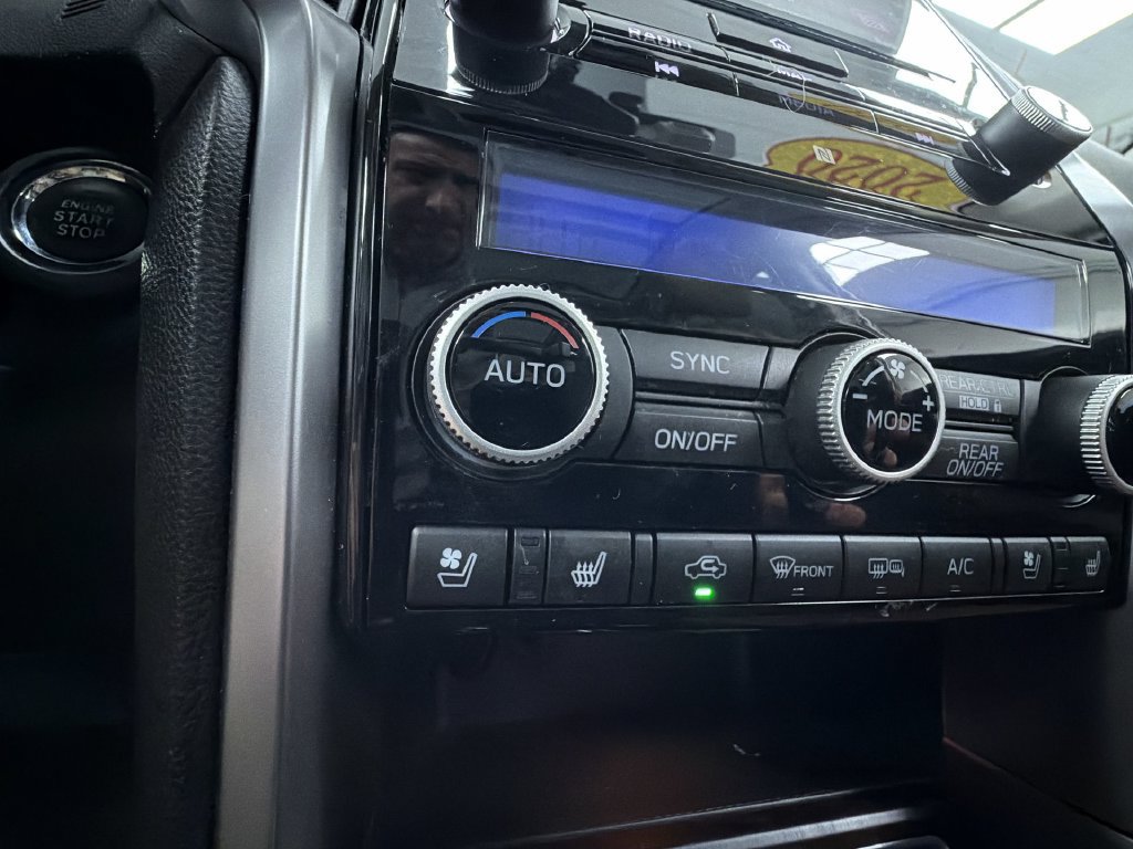 Used 2020 Subaru Ascent Touring AWD/4WD image 25