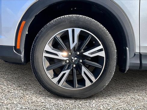 Used 2023 Mitsubishi Eclipse Cross SE image 9