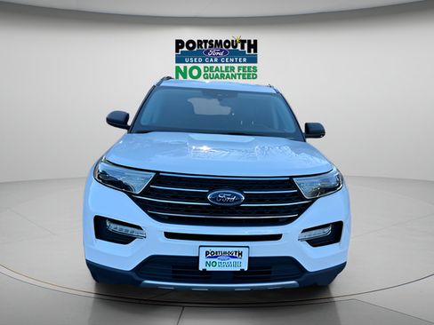 Used 2022 Ford Explorer XLT w/ Equipment Group 202A AWD/4WD image 9