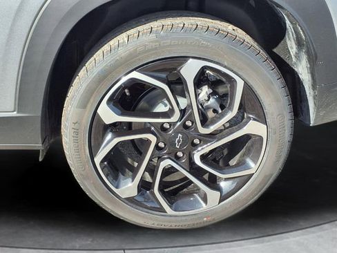 New 2026 Chevrolet Trax RS w/ Sunroof Package image 17