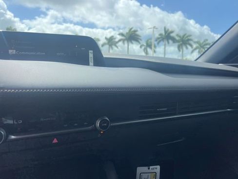 Certified 2025 MAZDA MAZDA3 s Sport image 44